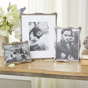 Stylish metal <strong>photo</strong> <strong>frame</strong> with contemporary geometric patterns ideal for modern homes gift shops and decor stores - Product Image 4