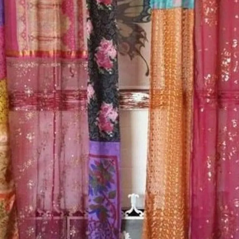 Indien Vintage vieux soie Sari Multi couleur à la main Patchwork rideau porte drapé fenêtre décor à la maison recyclé rideau