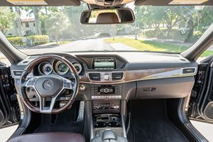 Offre exceptionnelle : Mercedes-Benz E 350 berline d'occasion, modèle 2014 - Product Image 2