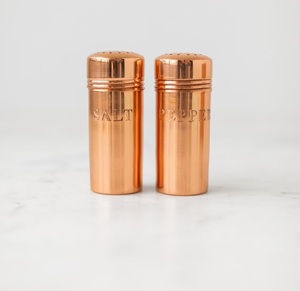 ชุดเครื่องปรุงเกลือและพริกไทยโลหะตกแต่งสวยงาม ทนทาน เหมาะสำหรับบ้านสไตล์คลาสสิกที่มองหาของตกแต่งโต๊ะอาหารที่มีเอกลักษณ์ - Product Image 2