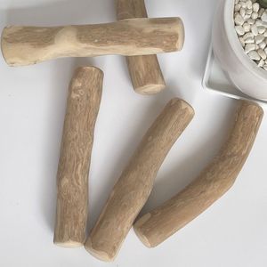 Palo masticable de madera de café Natural respetuoso con el medio ambiente, juguete de entrenamiento para perros, artículo duradero de la fábrica de Vietnam - Product Image 2