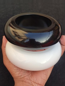 Brazalete de Acrílico de Diseño Moderno, Joyería Única para Mujer, Hecho a Mano, Ecológico, Personalizable, Multicolor, Marca HUSSAIN - Product Image 6