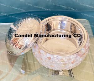 Casseroles en acier inoxydable avec nacre blanche artisanale, présentation élégante pour les repas, métal durable, couvercle en acier inoxydable élégant - Product Image 3