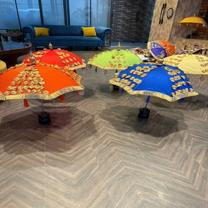 Parapluies Bali pour la décoration de mariage - Product Image 1