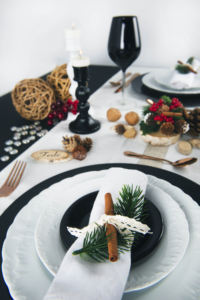 Service de table classique 18 pièces, design italien moderne, assiette ronde irrégulière, Elisa Rococo Excelsa, porcelaine blanche, mariage - Product Image 4