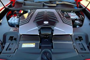 Lamborghini Urus 2020, moteur essence 4,0 L 8 cylindres, transmission intégrale AWD, SUV/crossover automatique - Product Image 6