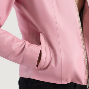 Veste en cuir pour femmes fabriquée en usine, col montant en tissu tricoté respirant, style unique pour l'automne/hiver, fabriqué au Pakistan - Product Image 6