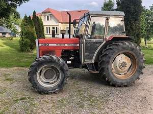 Tractor de Ruedas Massey Ferguson 390 4WD con Motor de 4 Cilindros, Potencia Nominal de 80 CV, Bomba de Engranajes y Componentes Centrales del Motor, Nuevo y Usado - Product Image 5