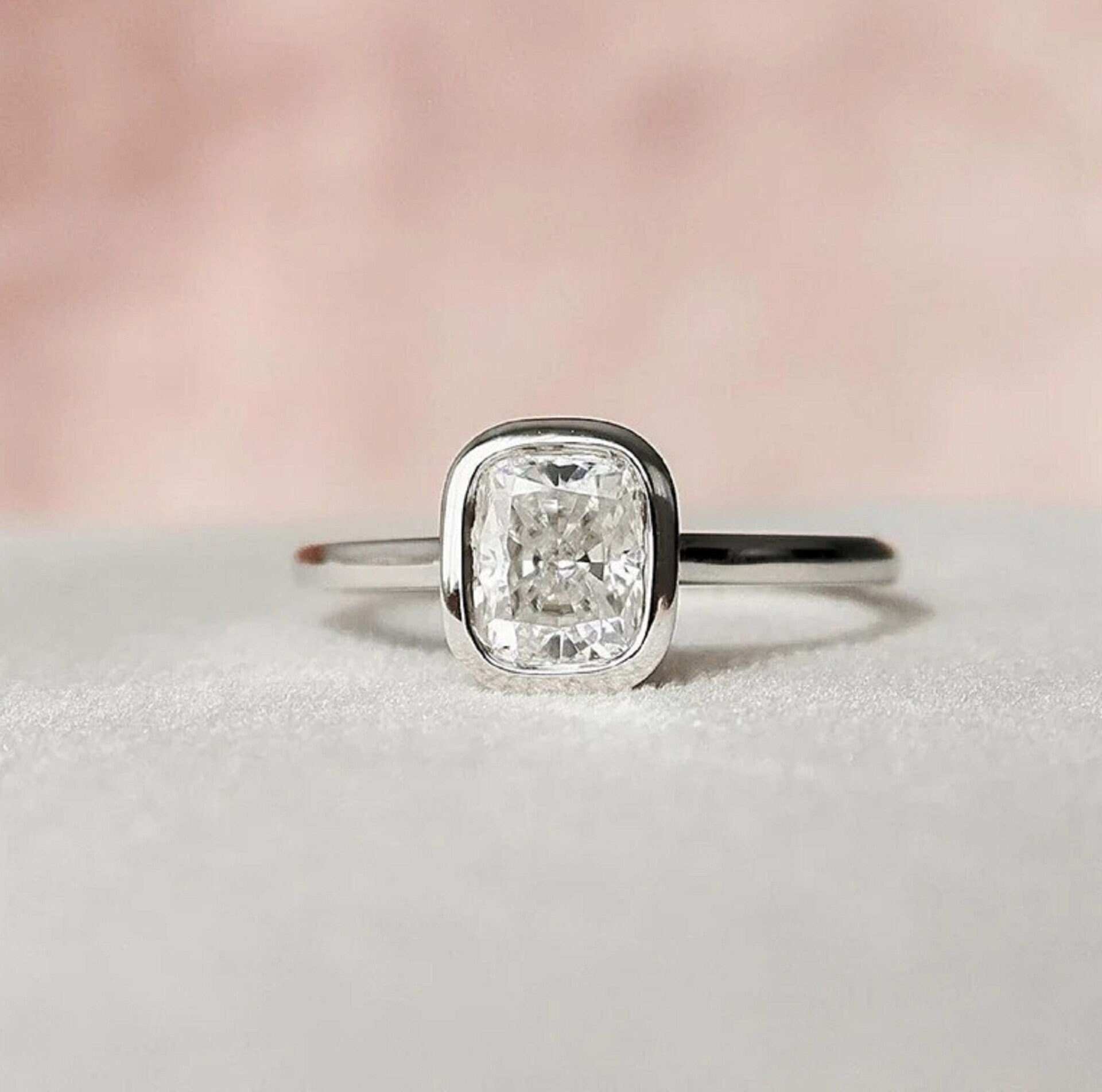 ทองคำขาว