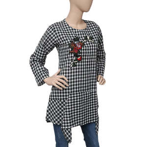 Top a cuadros estilo western para mujer - Negro y blanco - Product Image 1