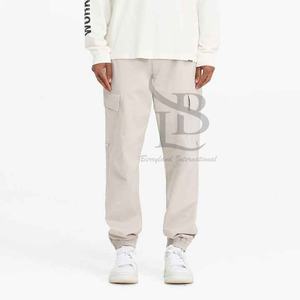 Pantalon Cargo en Polyester Élégant pour Hommes Motif Droit Décontracté avec Coupe Confortable Matériau Respirant pour Porter Toute la Journée Logo Taille - Product Image 2