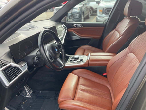 Clean Green 2024 BM-W X5 M60i xDrive AWD Leather Seats <b>Bluetooth</b> Sport Package Navigation System Remote Start Technology Package - Product Image 6