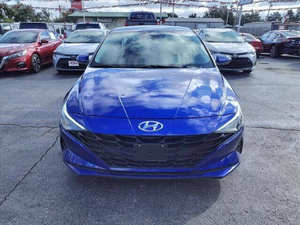 Elantra hybride 2021, berline 4 portes, conduite à gauche, excellent état, voiture d'occasion, sièges en cuir, toit ouvrant, caméra de recul, phares LED électriques - Product Image 2