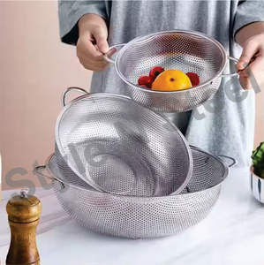Premium Stainless Steel Colander with Stylish Classic Design and Wire Handle for Straining Fruits & <b>Vegetables</b> Everyday - Product Image 3