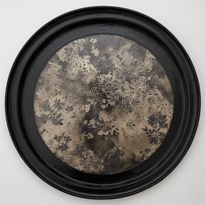 Placa de cargador de hierro rosa de ópalo, tonos rosas brillantes, borde dorado cepillado, diseño Art Deco ligero para ocasiones románticas - Product Image 5