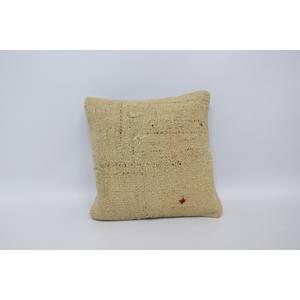 Oreiller patchwork Kantha en laine beige 16x16 pouces Design bohème rustique avec motif floral brodé vintage pour la maison ou le canapé - Product Image 1
