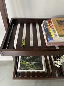 Estante de piso multicapa de estilo, soporte de exhibición acrílico ligero de lujo para estantería y almacenamiento en la sala de estar - Product Image 4