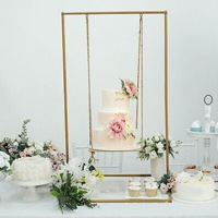 Support à gâteau antique en métal fait main de conception étrangère, idéal pour les mariages et les fêtes, centre de table élégant, luxueux et durable