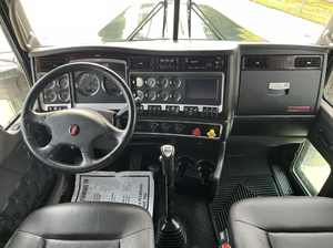 Nuevo Camión Semirremolque de Servicio Pesado 2023, Motor Diésel GX, Transmisión Automática, Cabina con Cama, Vehículo Comercial de Carga, Modelo W900 565HP - Product Image 2