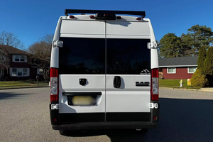 ProMaster 2500 2024 USADO EN BUEN ESTADO, Volante a la Izquierda, Asientos de Cuero, Cámara Trasera, 75k 100k Millas - Product Image 6