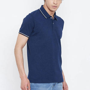 Polo décontracté pour homme, tissu doux au toucher, design moderne, pour tous les jours, voyages, sorties et environnement de travail décontracté, en vente - Product Image 3