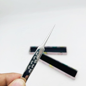 Pince à épiler droite et pointue en acier inoxydable durable avec pince à épiler pour extension de cils gravée Logo personnalisé accepté - Product Image 3