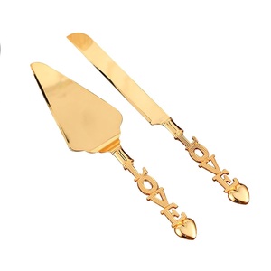 Fabricant fiable de serveur de gâteau en acier inoxydable de finition brillante avec un design haut de gamme avec une taille de 12x0x0 pouces - Product Image 4