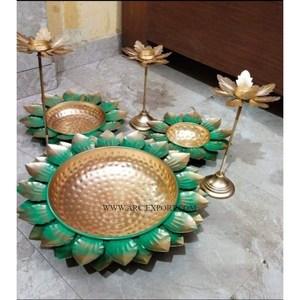 Centre de table décoratif Urli en laiton de grande taille brillant or et noir poli Style moderne pour la décoration de table de mariage à la maison - Product Image 4