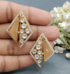 Pendientes de moissanita con tema Mehandi artesanal con detalles exquisitos adecuados para cada celebración de la India - Product Image 6