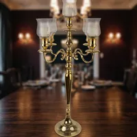 Centre de table candélabre doré classique à 5 bras pour la décoration de la maison et des tables de mariage