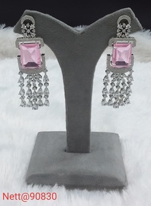 Conjunto de fiesta de boda de diseñador para mujer, collar nupcial de piedra AD, pendientes, accesorios de latón de inspiración étnica para ocasiones especiales - Product Image 2