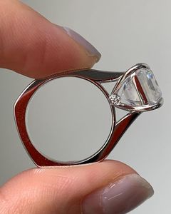 แหวนเพชรทรงเหลี่ยมมรกต 4.0 กะรัต เพชรเลี้ยงในห้องปฏิบัติการ ทองคำขาว 14K เครื่องประดับคลาสสิก แหวนเพชรเม็ดเดี่ยว ของขวัญวันครบรอบสำหรับเธอ - Product Image 2