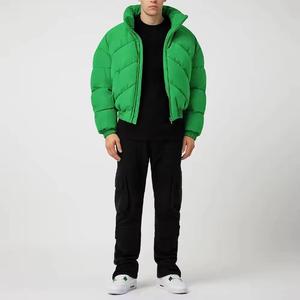 Abrigo de invierno con logotipo personalizado para hombre con tela de terciopelo grueso transpirable y cierre de cremallera chaqueta acolchada de punto de talla grande - Product Image 4