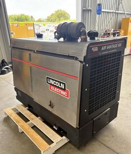 Compresseur de soudage diesel Lincoln Air Vantage 500 sans gaz, chauffage électrique portable en cuivre 6,7 kVA, unité de chauffage industrielle - Product Image 3