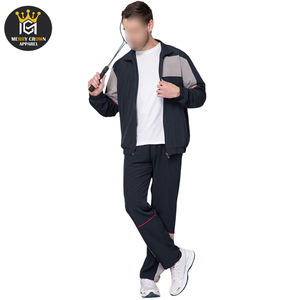 Entrenamiento Jogging Wear Cómodo Material de tacto suave Servicio OEM Ligero Rayas Hombres Mock Collar Chándales deportivos - Product Image 4