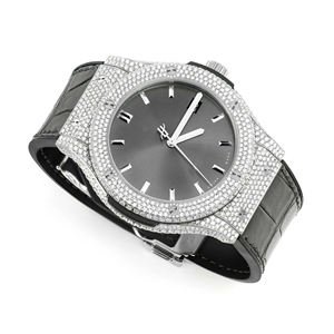 Reloj de Cuarzo Moissanite Totalmente Cubierto de Diamantes con Esfera de Cristal, Correa de Acero Inoxidable, Estilo Hip Hop, Diseño Personalizado - Product Image 3