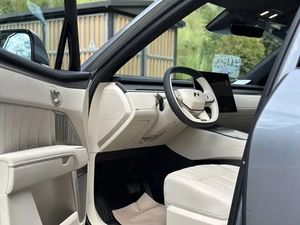 Ledao L90 2025 Ultra de 6 Plazas Usado: 599HP, Tracción en las 4 Ruedas, Aceleración de 4.7s - Product Image 3