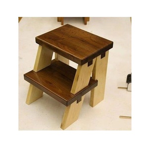 Tabouret en bois massif durable, conçu pour atteindre les étagères hautes, les placards, les armoires, le garde-manger, le rangement et les tâches ménagères - Product Image 3