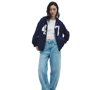 OEM High Quality Organic Cotton Crop <b>Zip</b> <b>up</b> Hoodie Women's Custom Logo Zipper <b>Hoodies</b> - Product Image 5
