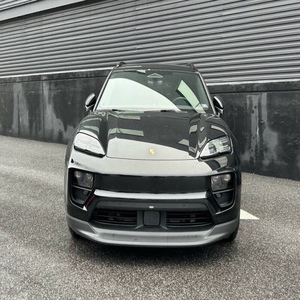 Porsche Macan 4 Eléctrico 2025: Limpio y Accesible - Product Image 1
