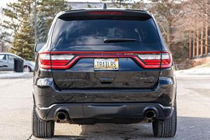 Durango SRT Hellcat Turbo Supercharged Hemi V8 AWD SUV 2021 en parfait état, sièges en cuir, intérieur clair, performances élevées - Product Image 5