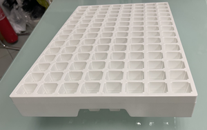 Pots à semis haute performance MOLDICA - Plastique blanc avec trous de drainage intégrés 15,12 L, plateau inclus, fabriqué en Italie pour serre - Product Image 5