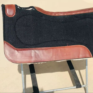 Almohadilla de Fieltro de Lana de Alta Calidad para Silla de Montar, Diseño Clásico Western, Duradera y Cómoda para Equitación, Color Personalizable, Venta al por Mayor a Granel - Product Image 1