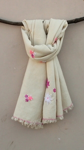 ผ้าพันคอผ้าปักลายพร้อมบริการติดฉลากสีขาวสำหรับสินค้าพรีเมียมจำนวนมากและโซลูชันการสร้างแบรนด์ส่วนบุคคล - Product Image 2