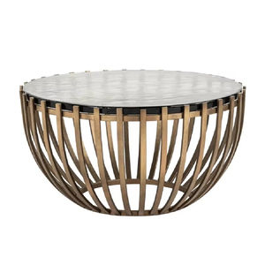 Mesa de Centro Moderna de Alta Calidad, Ecológica, con Diseño de Prisma Dorado, Rayas de Vidrio, Ahorro de Espacio, Colores Personalizables, Muebles para el Hogar - Product Image 1