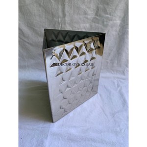 Lujosa calidad Metal Color plata acabado brillante pulido Triangular forma jardín maceta Decoración Accesorios suministros - Product Image 1