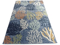Grand assortiment de tapis uniques et magnifiques en polyester fabriqués à la machine, OEM, en différentes tailles, formes et couleurs pour la maison et les entreprises