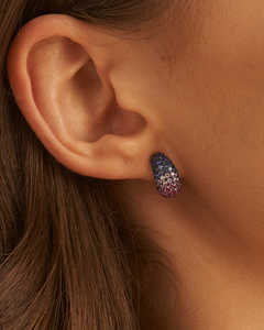 Nueva llegada Diseño 14K Oro amarillo Mujer pequeña Pave Multicolor Cúpula Hugggies Amplia moda Cúpula Aro Huggie Pendiente para ella - Product Image 4