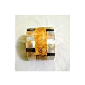 แหวนผ้าเช็ดปากแบบฝังทำจากไม้ขัดกระดูกทำจากผ้าหรือกระดาษโรงแรมมีอยู่ในเครื่องใช้บนโต๊ะอาหารแบบโคลเวอร์อื่น - Product Image 1