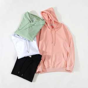 Ropa de hombre gruesa de algodón de alta calidad personalizada Sudadera con capucha en relieve de primera calidad para hombres Hecho en Pakistán Sudaderas con capucha transpirables para hombres - Product Image 4